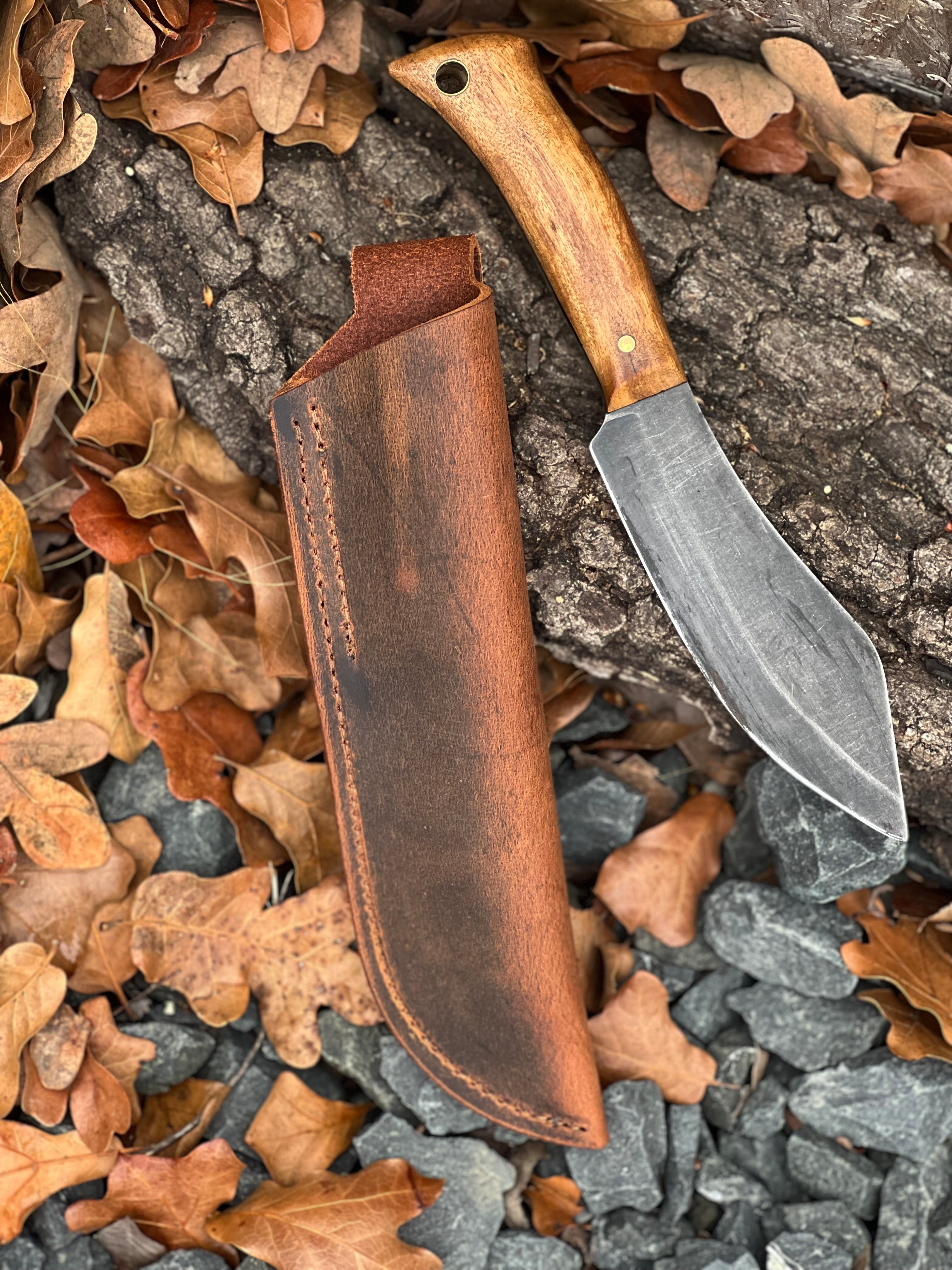 https://www.maloneknives.com/cdn/shop/products/NessmukCrazyHorse02.jpg?v=1677606619